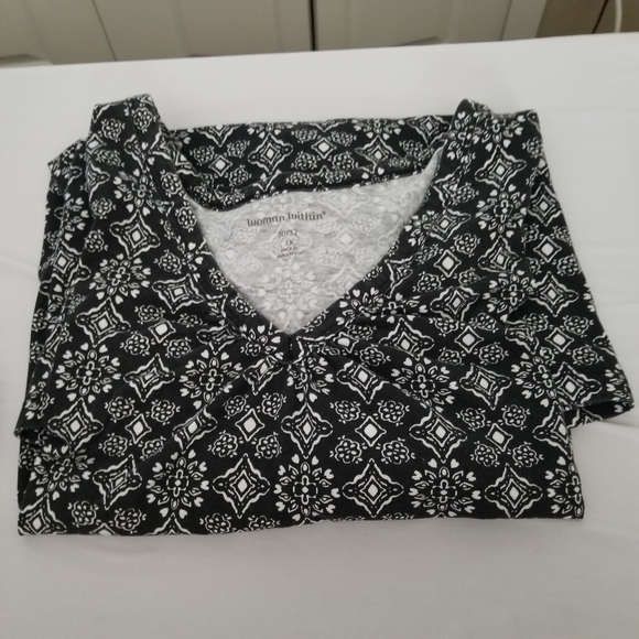 Women Within Size 3x Black And White V Neck Top Cotton/Polyester RN 88842 - Picture 7 of 7